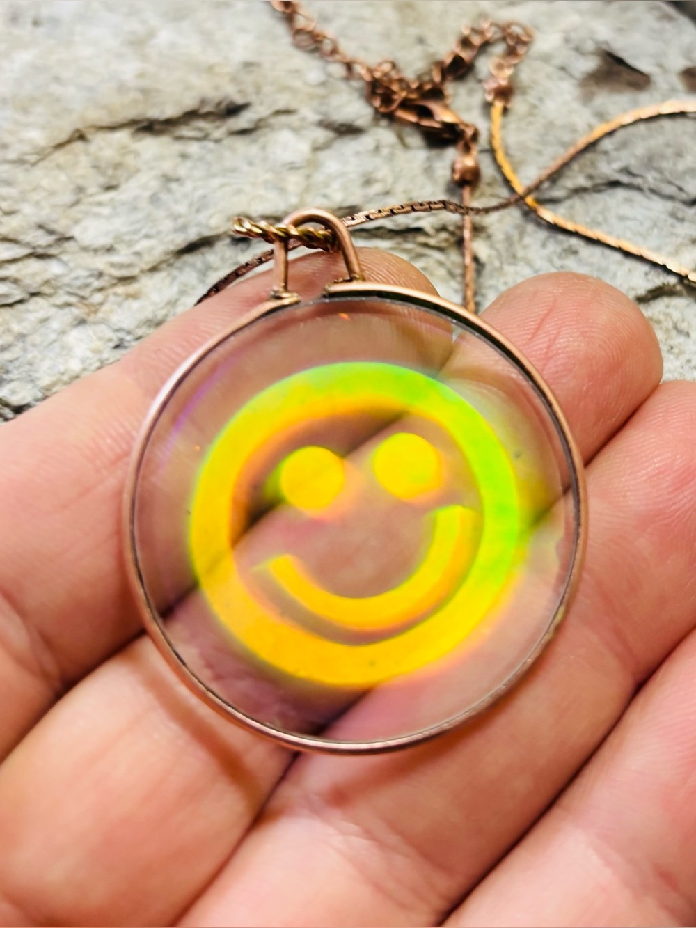 Vintage Hologram Copper Pendant Necklace With Glass Smiley Face 80’s